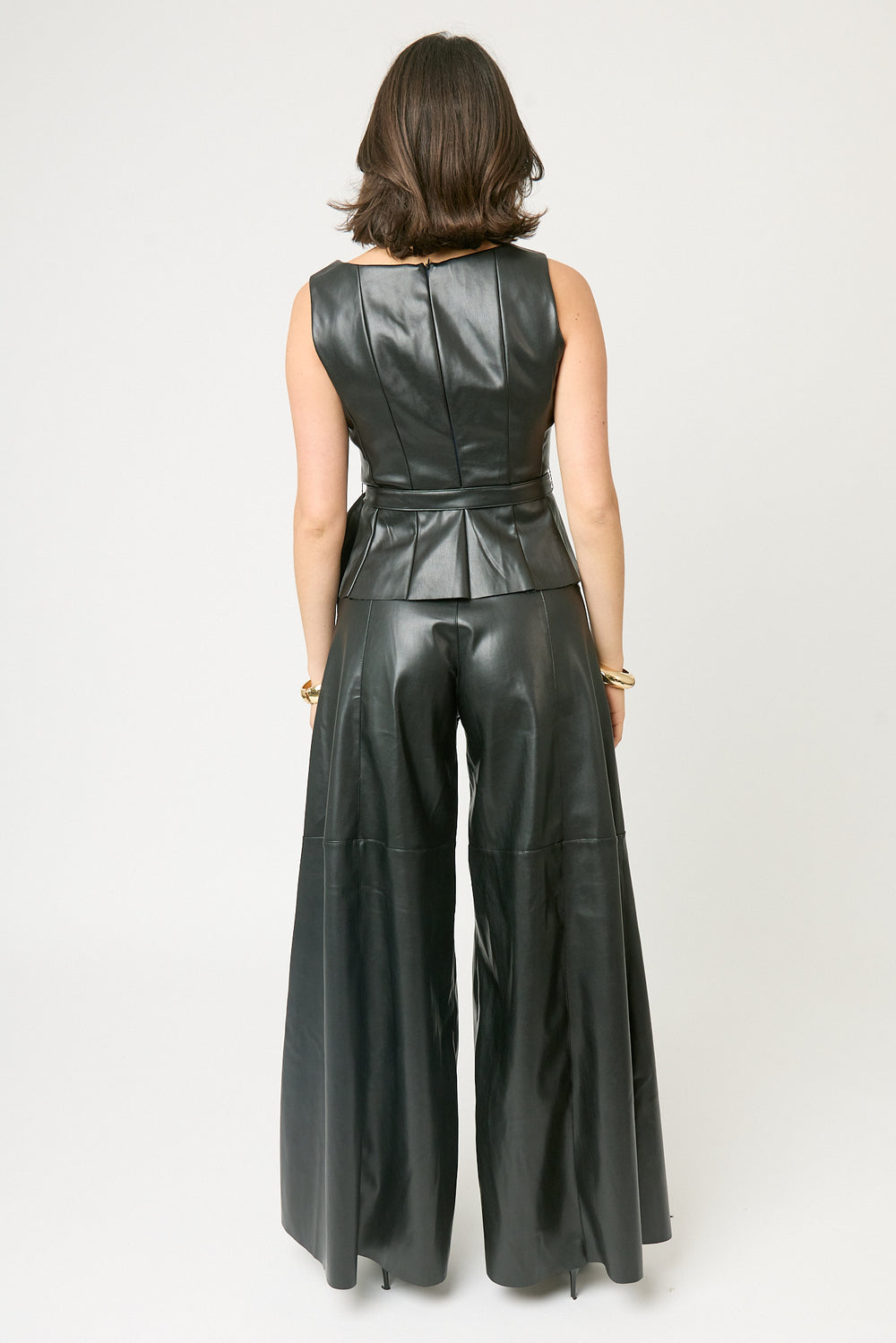 Pantalón ancho efecto piel