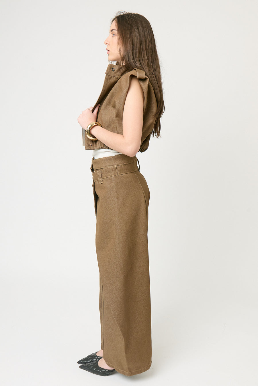 #color_caqui beige