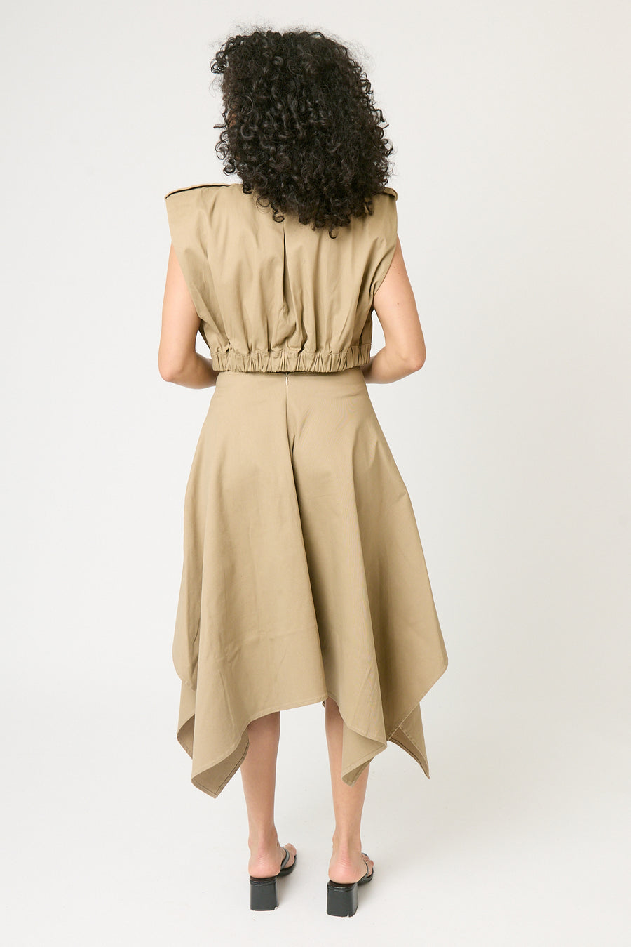 #color_caqui beige