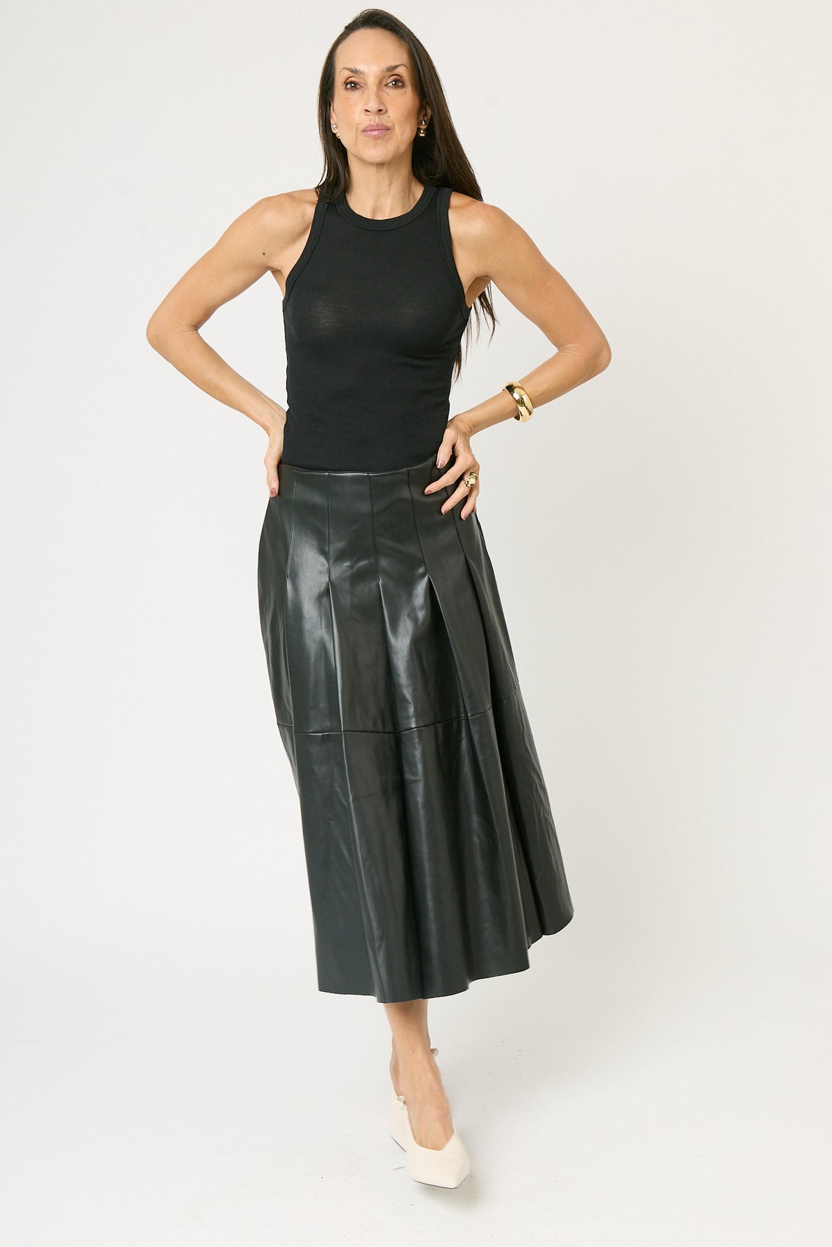 Falda larga pliegues efecto piel