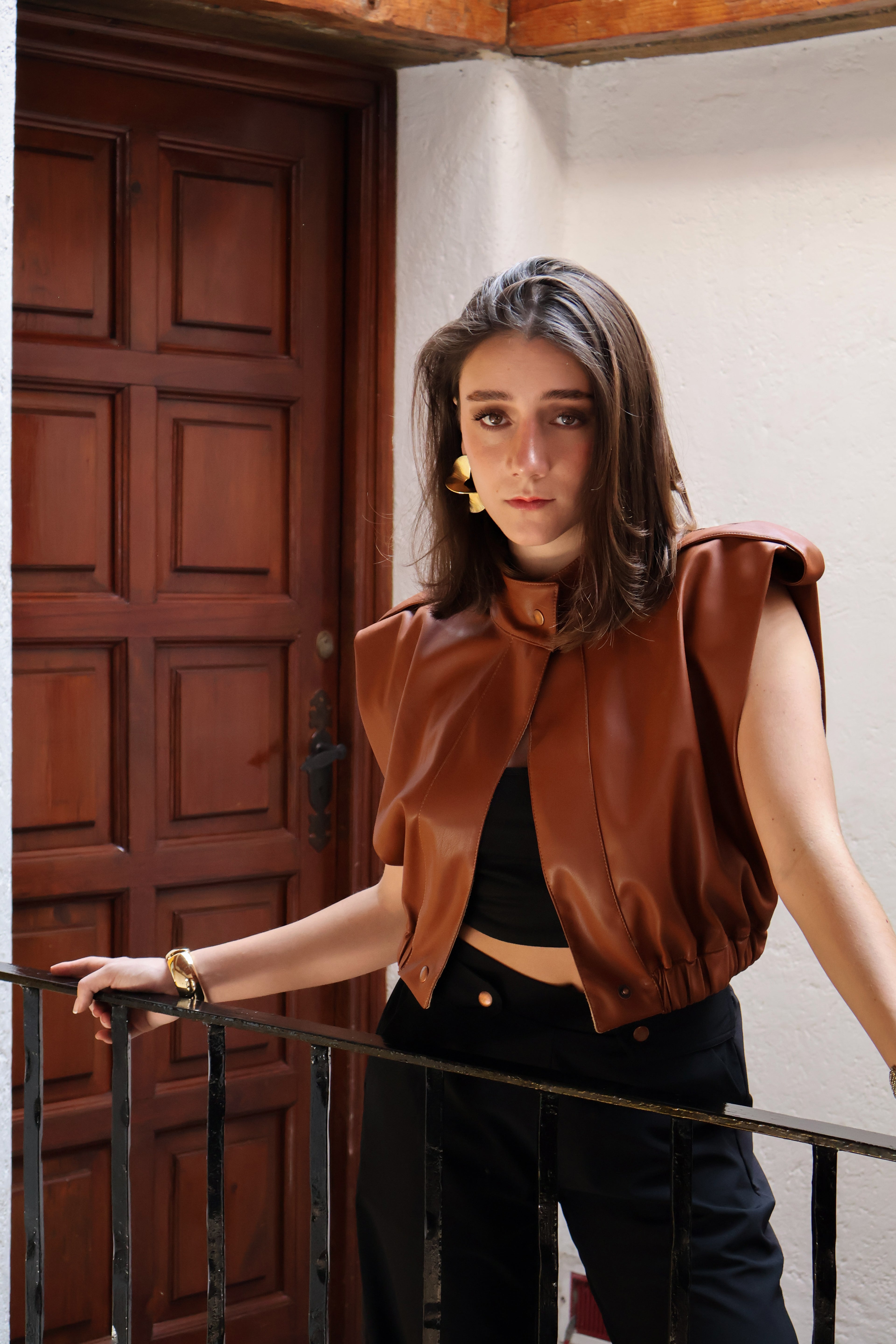 Chaleco Botones Efecto Piel
